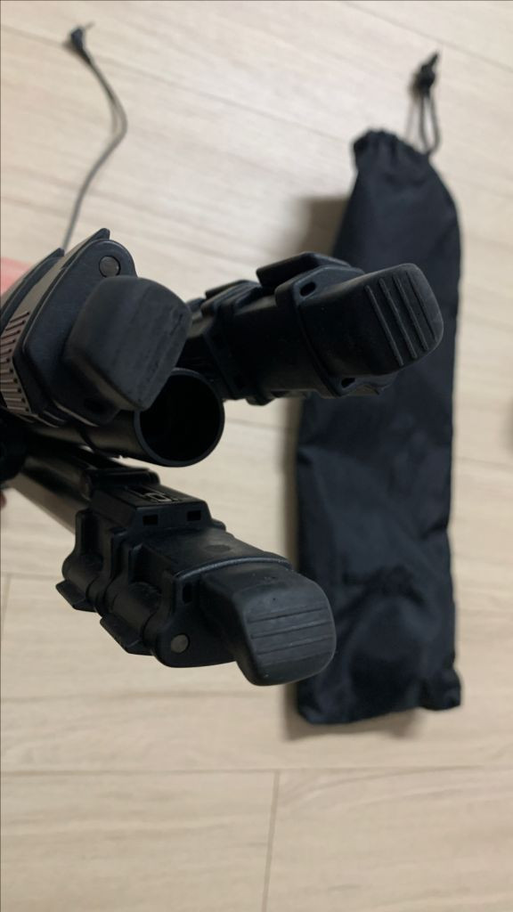 소니 리모컨 삼각대 VCT-D589RM 팝니다. 이미지