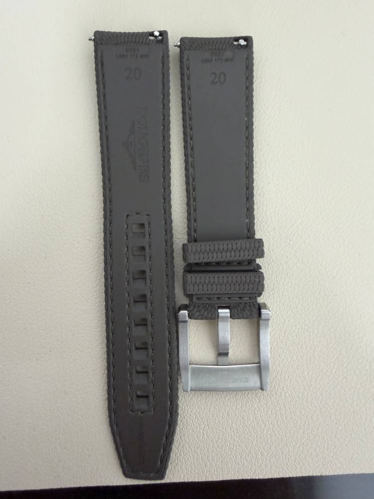 론진 스피릿 파일럿 러버 스트랩 판매 이미지