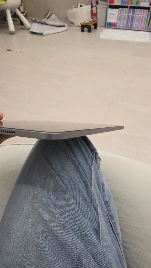 아이패드프로 11 4세대 M2 + 애플펜슬2세대 + 로지텍 콤보터치 케이스 이미지