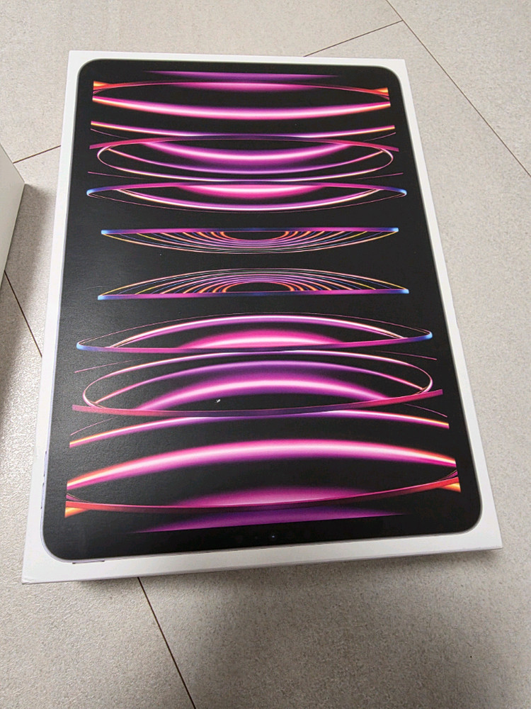 아이패드프로 11 4세대 M2 + 애플펜슬2세대 + 로지텍 콤보터치 케이스 이미지