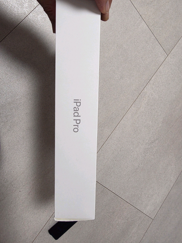 아이패드프로 11 4세대 M2 + 애플펜슬2세대 + 로지텍 콤보터치 케이스 이미지