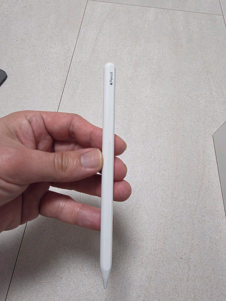 아이패드프로 11 4세대 M2 + 애플펜슬2세대 + 로지텍 콤보터치 케이스 이미지