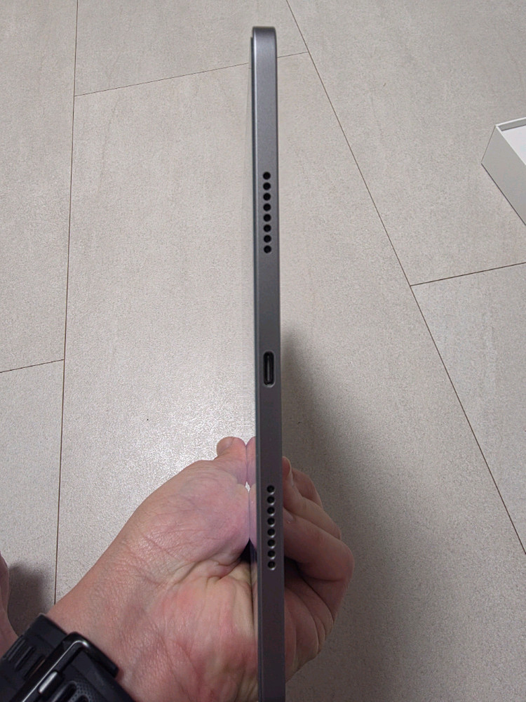 아이패드프로 11 4세대 M2 + 애플펜슬2세대 + 로지텍 콤보터치 케이스 이미지