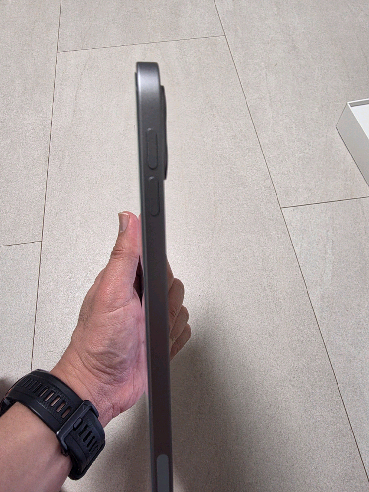 아이패드프로 11 4세대 M2 + 애플펜슬2세대 + 로지텍 콤보터치 케이스 이미지