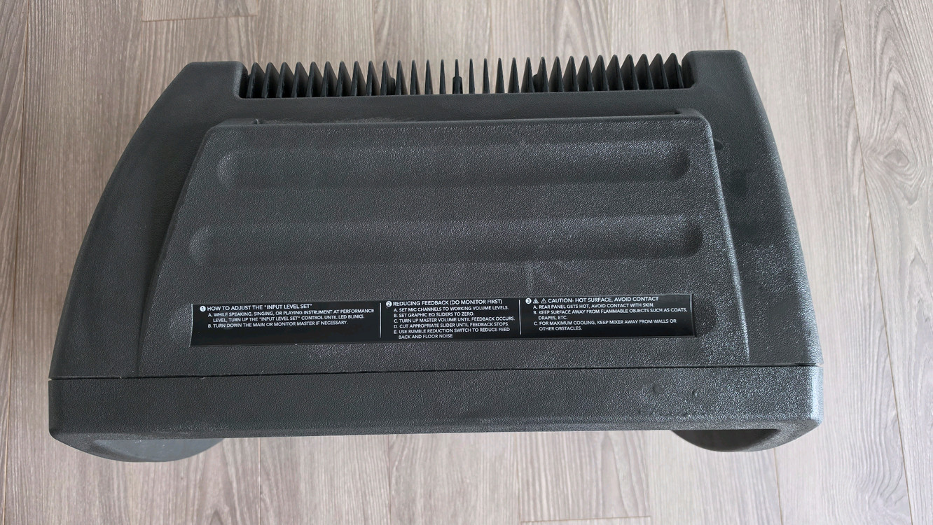 맥키 Mackie 808S FR Series 2x600 파워드믹서 이미지