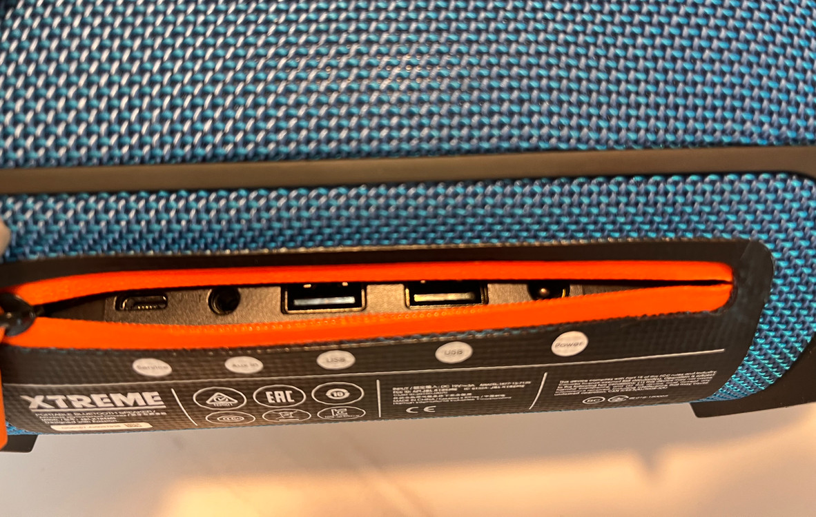 JBL 익스트림(extream) 블루투스 스피커 이미지