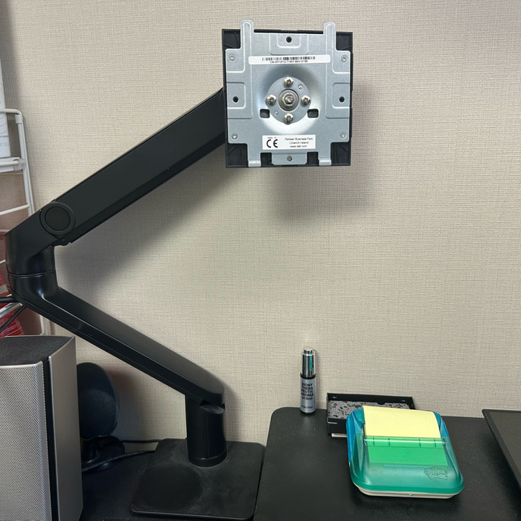 삼성 32인치 모니터 C32JG54 + 델 모니터암 msa14 이미지