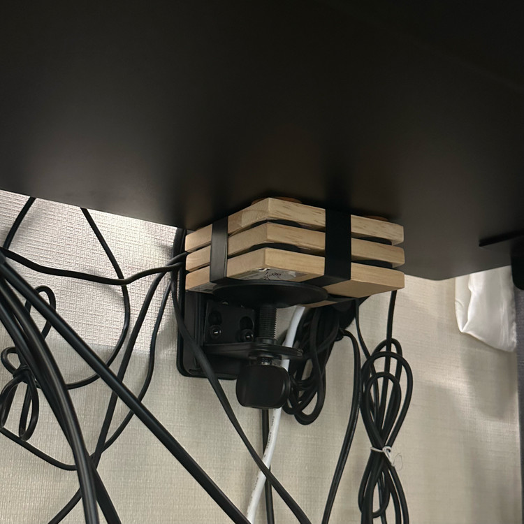 삼성 32인치 모니터 C32JG54 + 델 모니터암 msa14 이미지