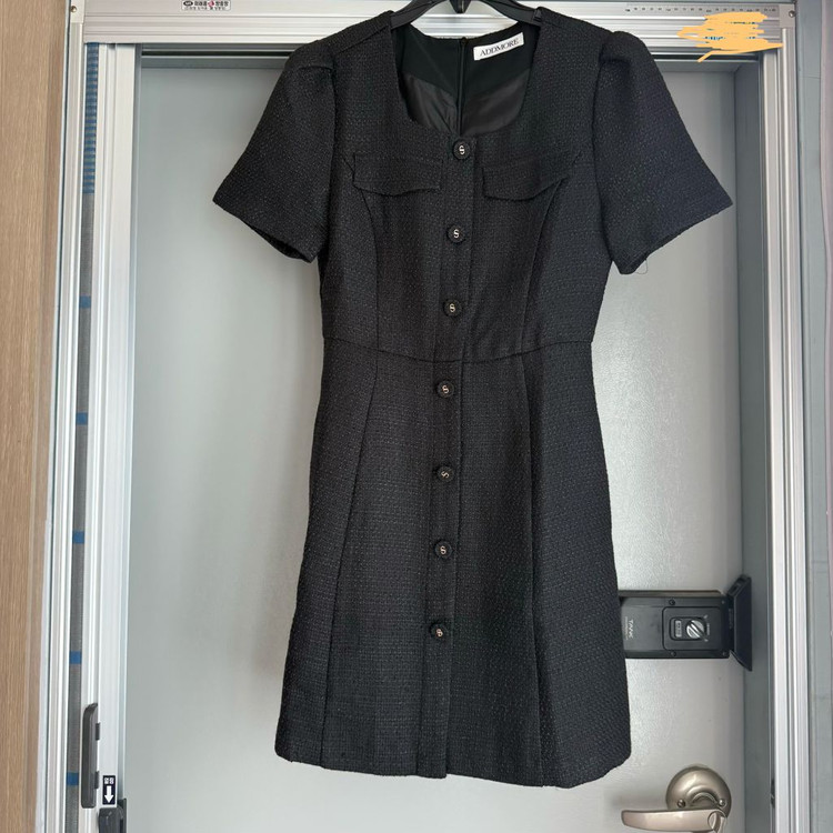 에드모어 트위드 반팔 미니원피스 블랙S 결혼식 하객룩 키작녀 롱부츠코디 이미지