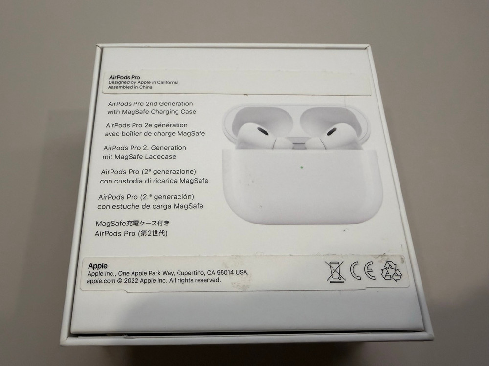 에어팟 프로 2세대 라이트닝 S급 풀박스 이미지