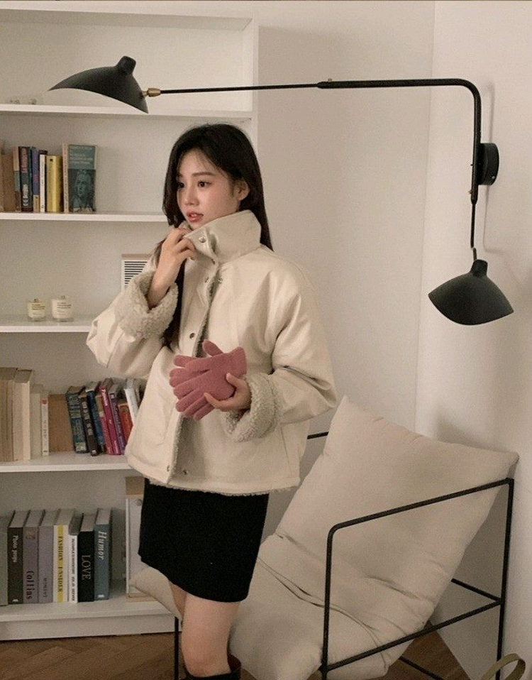 쇼퍼랜드 양털 레더 무스탕 자켓 하이넥 카라 / 메이비베이비 리얼코코 디어먼트 슬로우앤드 프렌치오브 예모마일 블랙업 이미지
