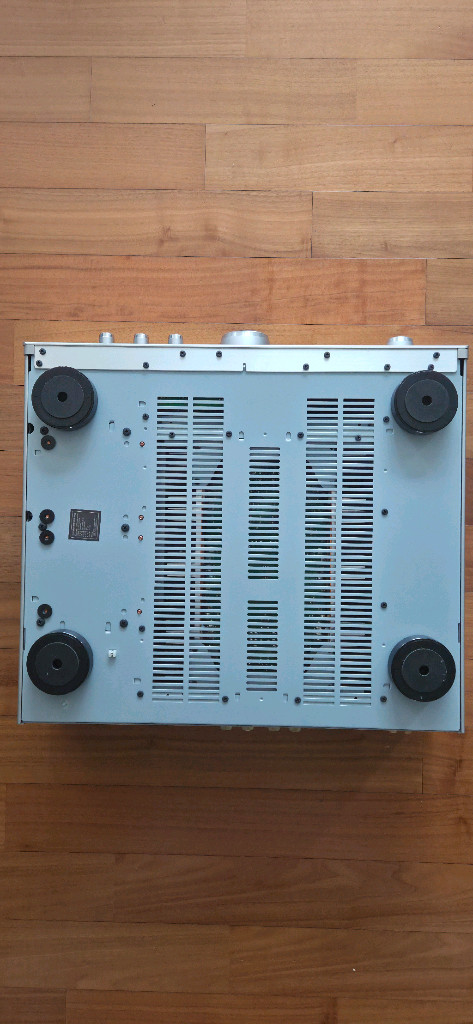 데논 인디앰프 실버 이미지