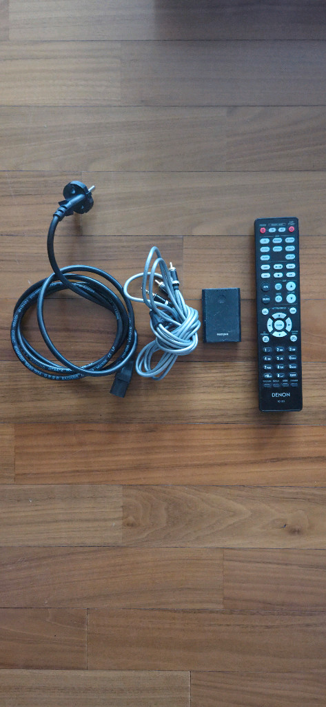 데논 인디앰프 실버 이미지