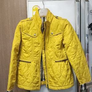 버버리 키즈 퀼팅자켓 12Y 이미지