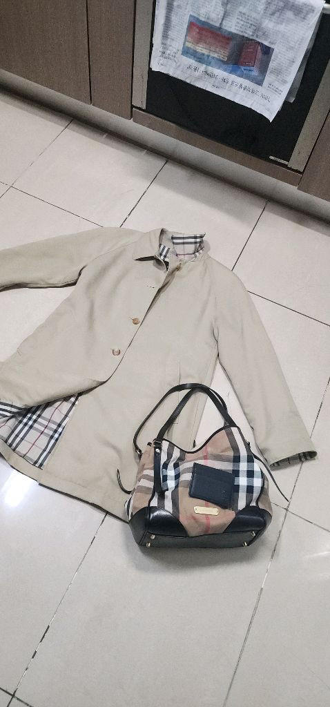 버버리 체크 숄더백/ 코트/ 카드지갑 이미지