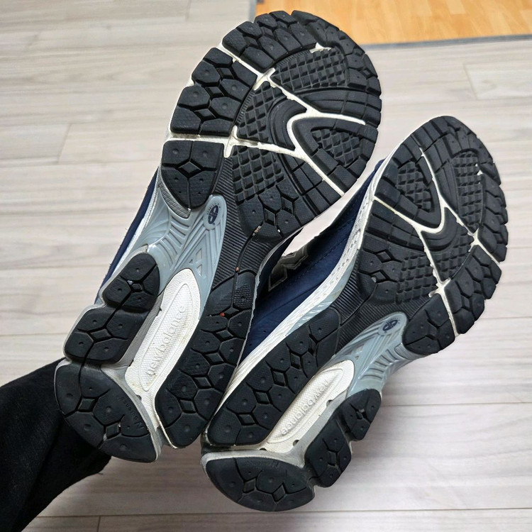 뉴발란스 M2002RNB 265 이미지