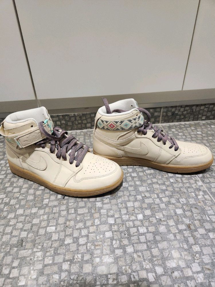 나이키 에어조던 1 레트로 하이 스트랩 이미지