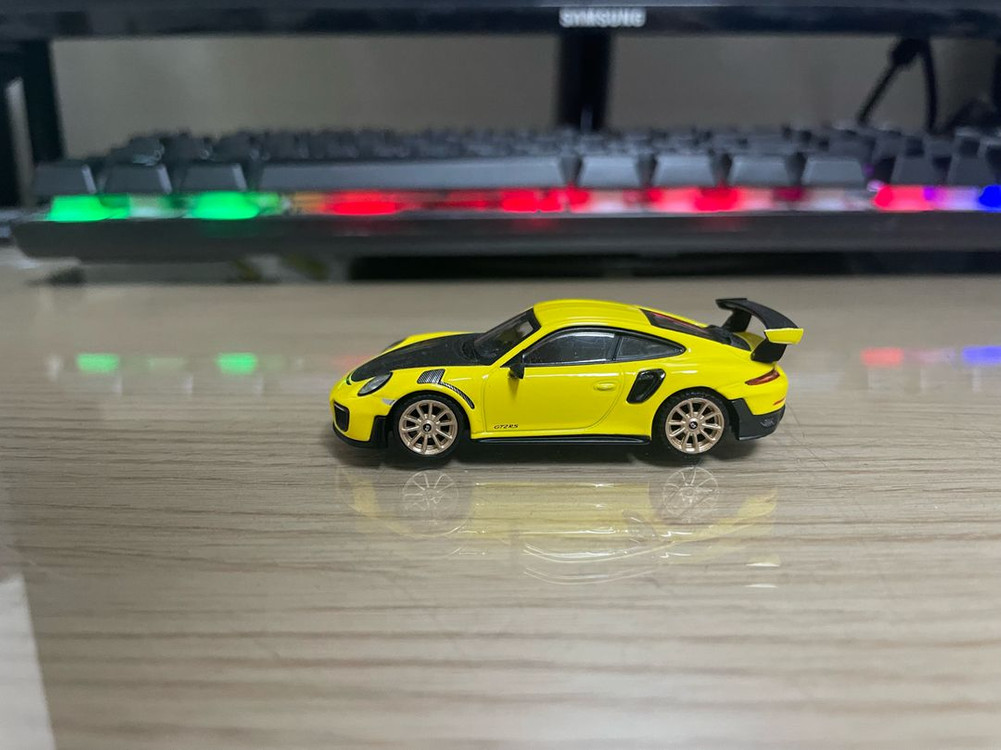 (오늘까지만 판매)미니지티 포르쉐 911 gt2rs 옐로우 급처 이미지