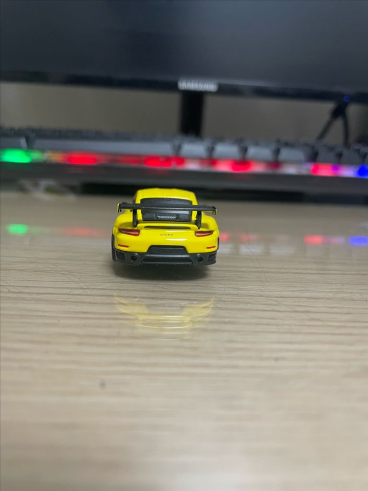 (오늘까지만 판매)미니지티 포르쉐 911 gt2rs 옐로우 급처 이미지