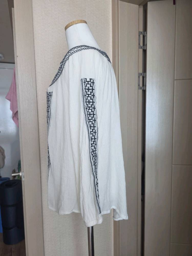 플라스틱아일랜드 에스닉 블라우스 2종 이미지