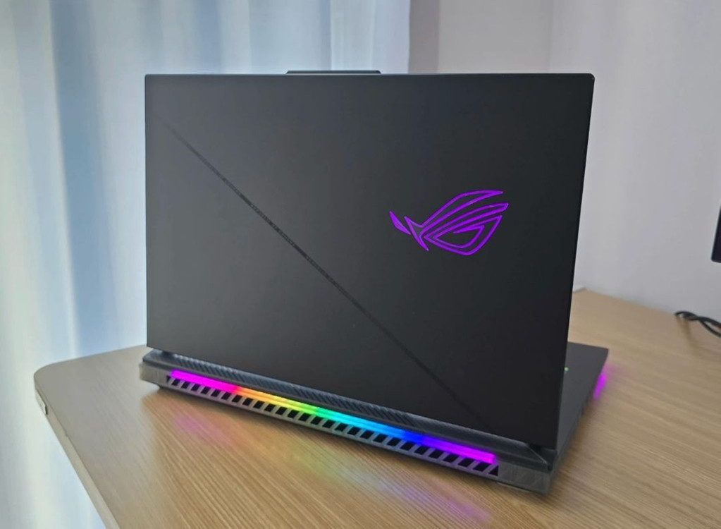 RTX4080 asus strix scar laptop 이미지