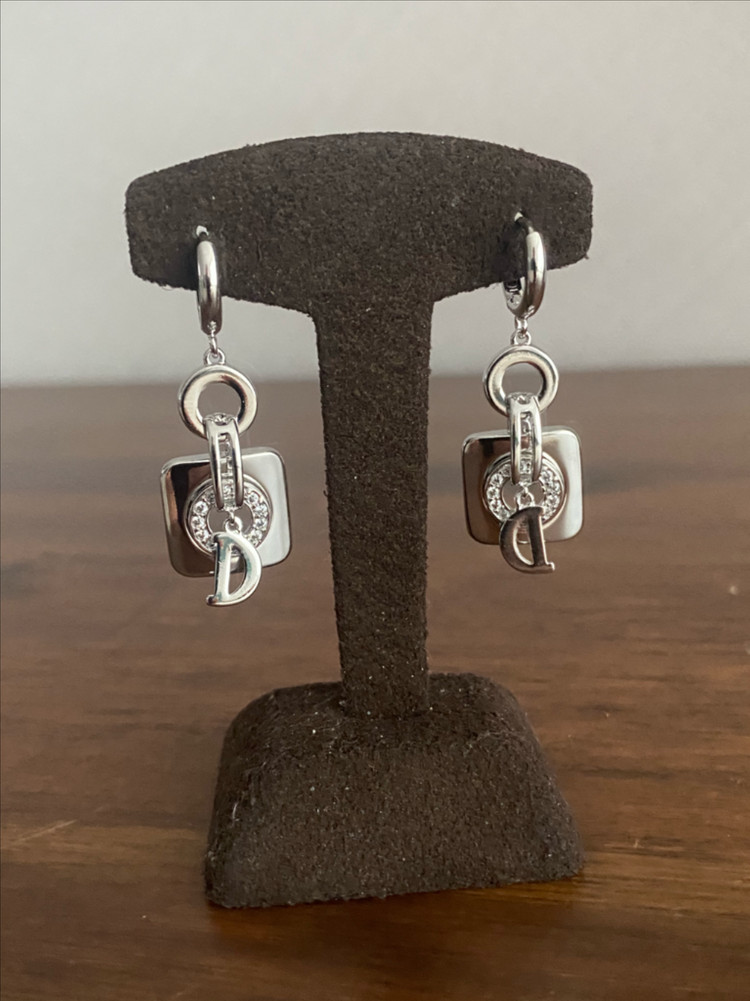 악세서리 목걸이 귀걸이 팔찌 세트 이미지