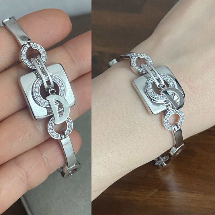 악세서리 목걸이 귀걸이 팔찌 세트 이미지