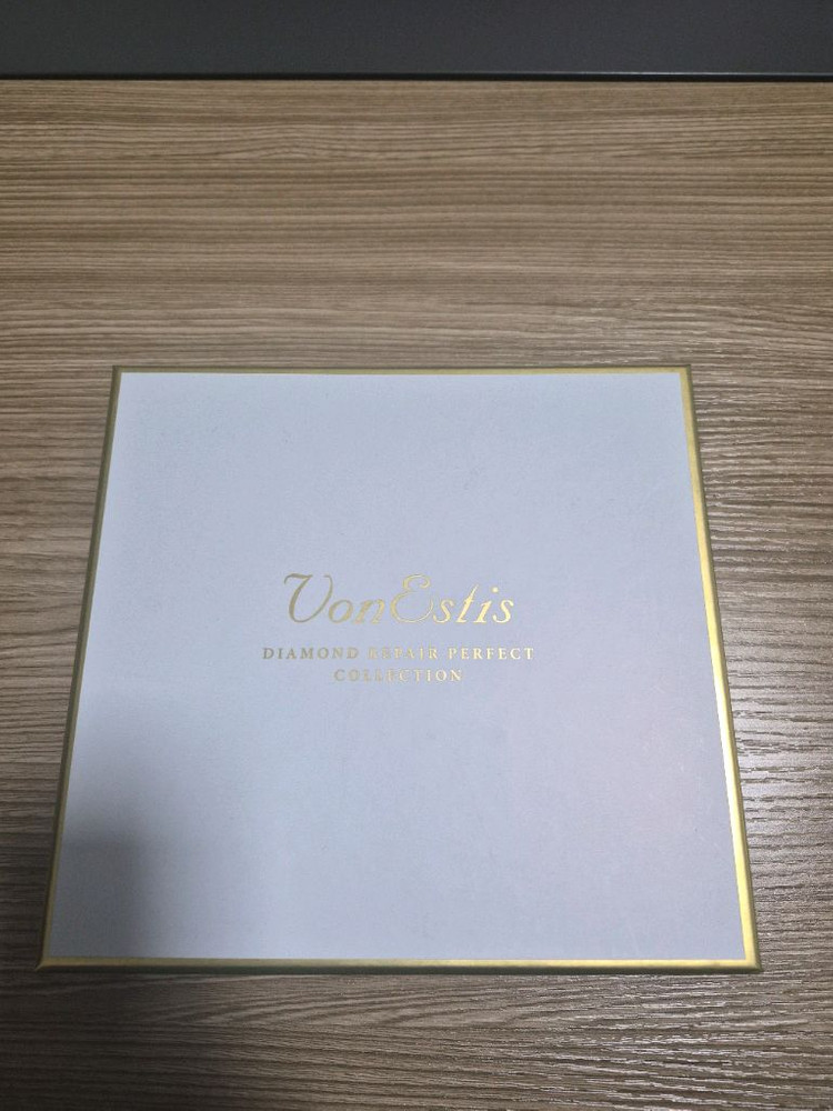 송윤아 크림 다이아몬드 리페어 프리퍼드 컬렉션 세트 이미지