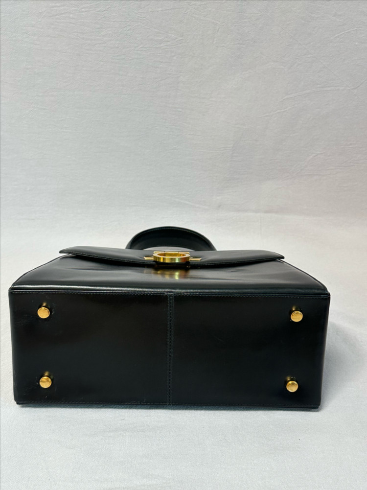 페라가모 블랙 토트백 + 스트랩 간치니 탑핸들 켈리백 이미지