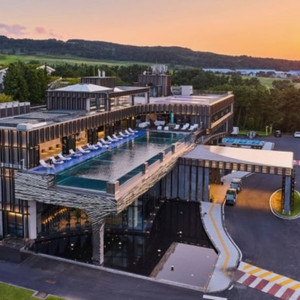 제주 엠버퓨어힐 호텔 숙박권 2매 (5월3일, 5월 4일) 이미지