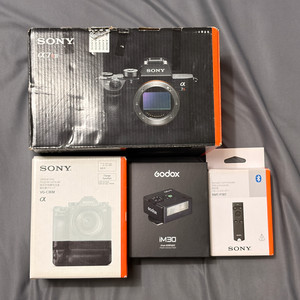 소니 A7R3A 판매합니다. (정품 세로그립, 리모콘 포함) 이미지