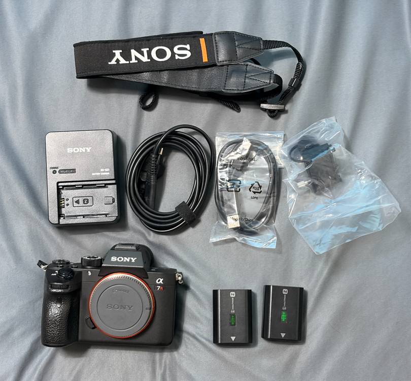 소니 A7R3A 판매합니다. (정품 세로그립, 리모콘 포함) 이미지
