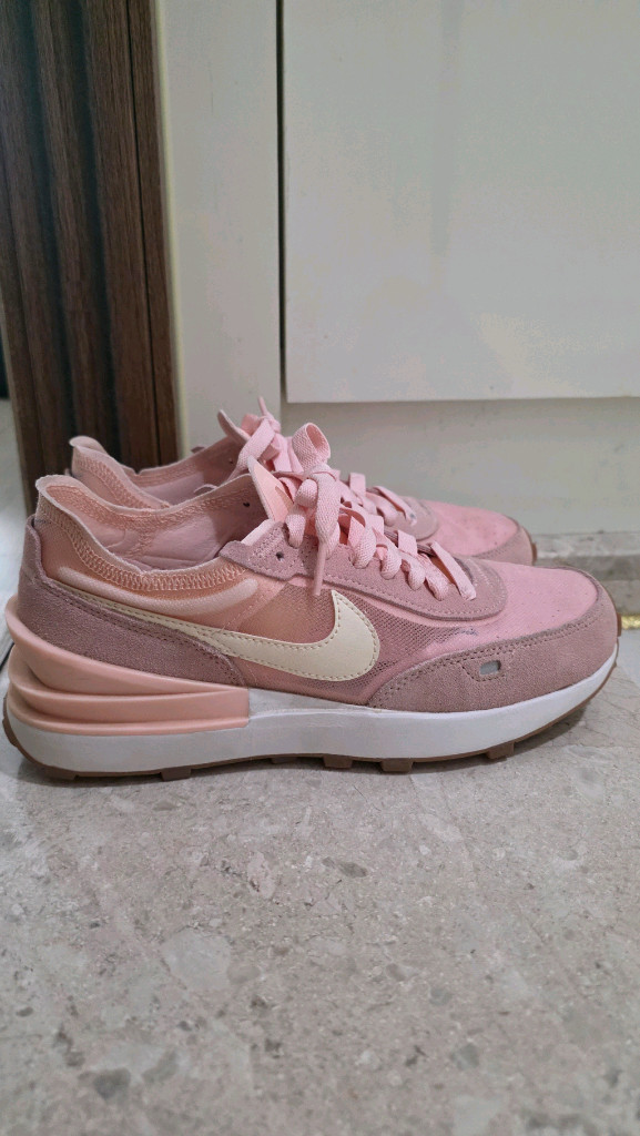 나이키 운동화 이미지