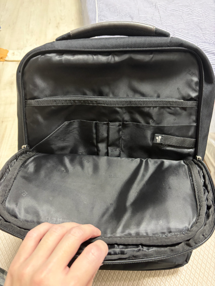 샘소나이트 레드 백팩 블랙 이미지