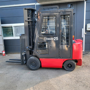 니찌유 2.5톤전동 지게차 소개합니다연식:2009마스트:5.5M3단사이드쉬프트 풀케빈차량,배터리 신차급 (배터리 2 이미지