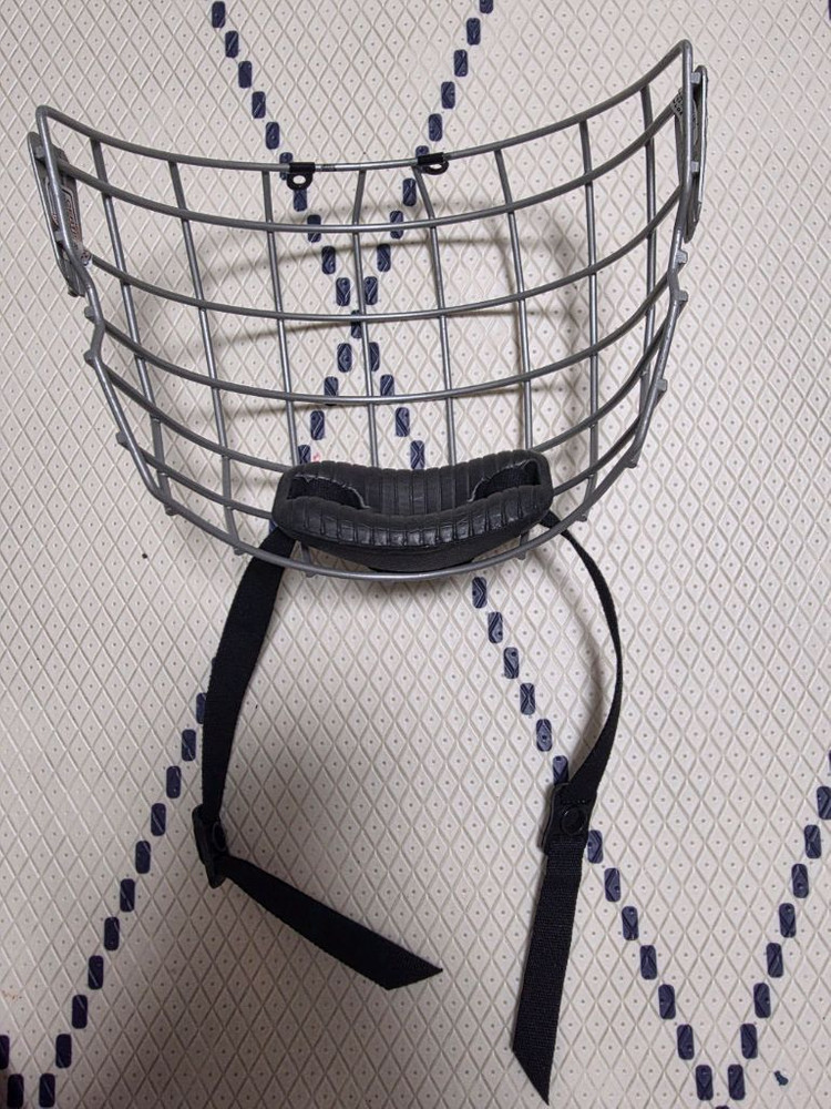 아이스하키 바우어헬멧 철망 케이지(FM2100/M) 이미지