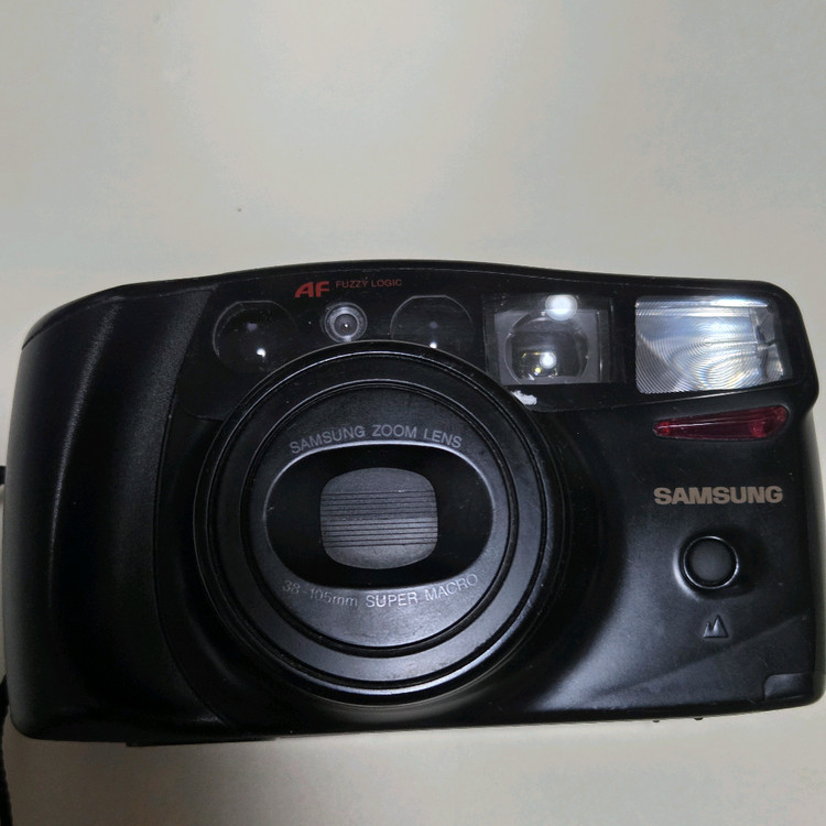 삼성 퍼지줌 1050 필름 카메라60,000 이미지