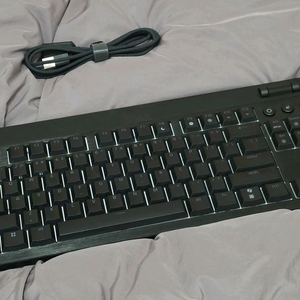 레이저 블랙위도우v4 로우프로파일 텐키리스 오렌지축 이미지