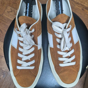 톰포드 캠브리지 스니커즈 270 민트급 팝니다 이미지