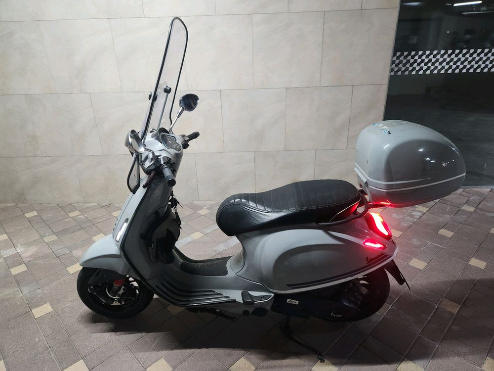 2021년식 베스파 스프린트 머플러, 탑박스튜닝 이미지