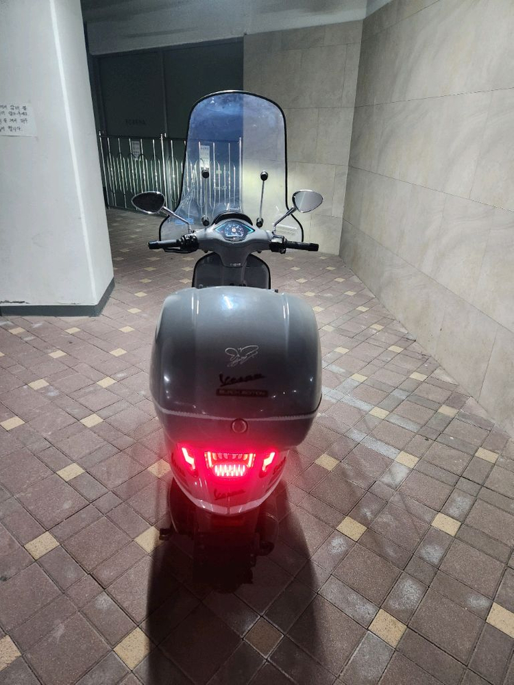 2021년식 베스파 스프린트 머플러, 탑박스튜닝 이미지