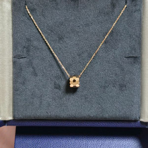 비드쇼메 스몰 로즈골드 목걸이 이미지