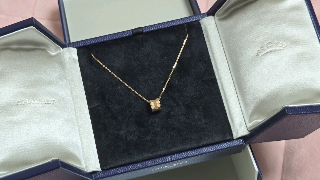 비드쇼메 스몰 로즈골드 목걸이 이미지