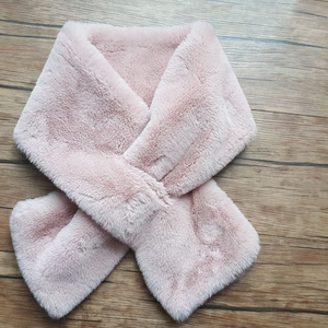 퍼 숄더 머플러 목도리 이미지