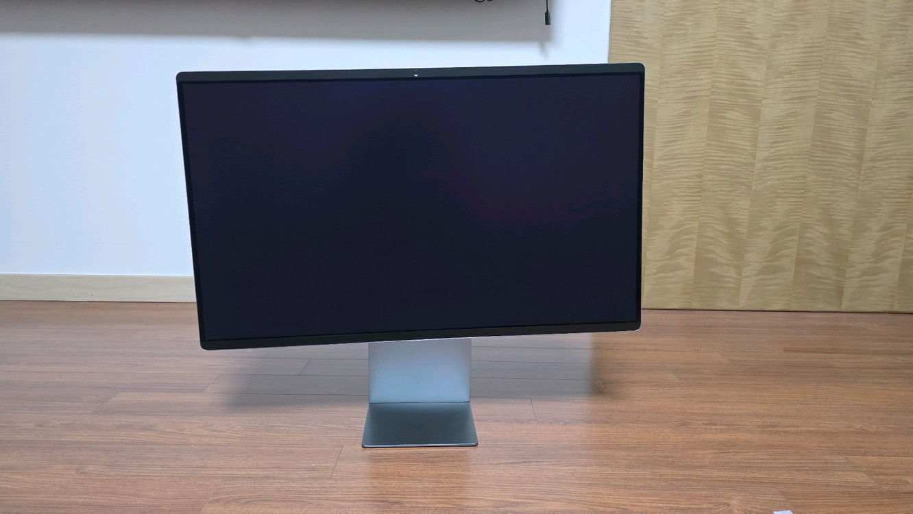 삼성m9 스마트모니터 oled 4k 165hz 이미지