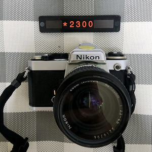 니콘 FE 실버바디 35-70 줌렌즈 필름카메라 이미지