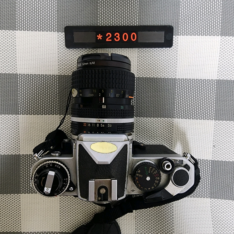 니콘 FE 실버바디 35-70 줌렌즈 필름카메라 이미지