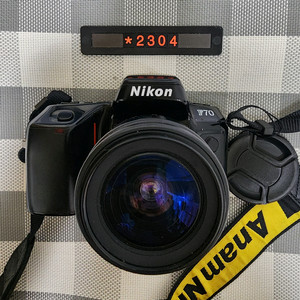 니콘 F 70 필름카메라 28-80 줌렌즈 이미지