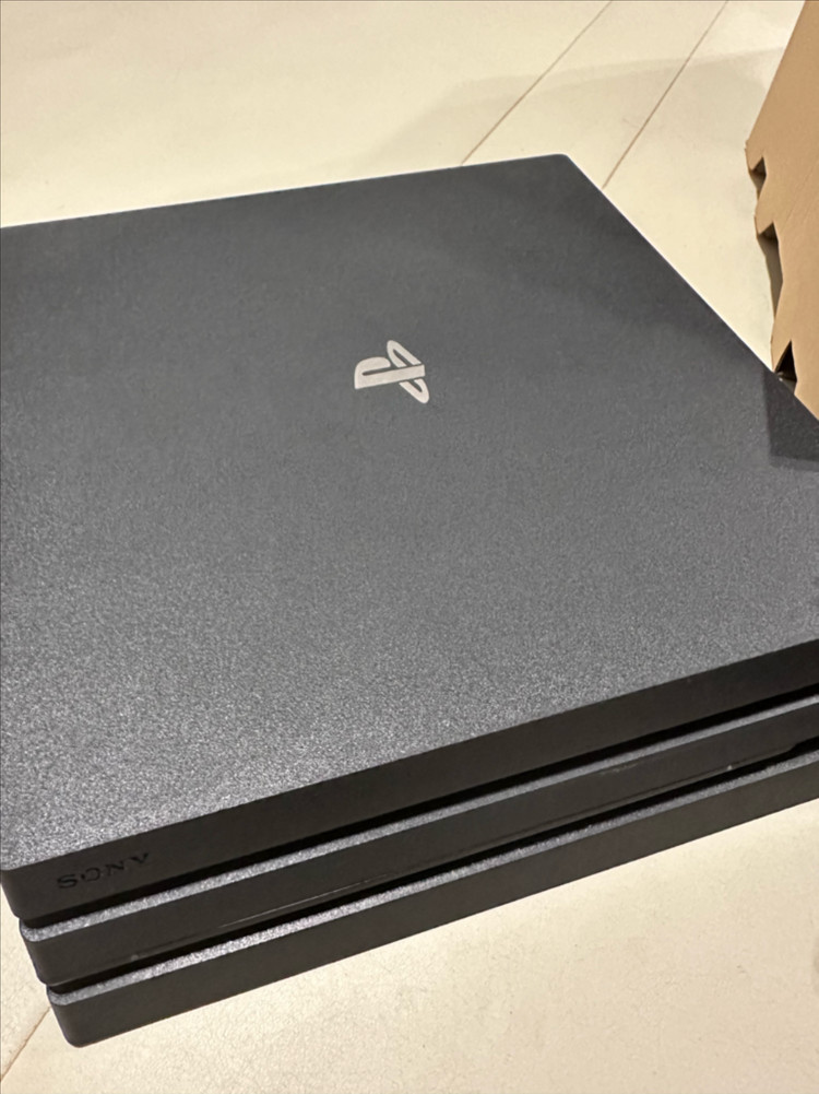 플스4 프로 1tb 듀얼쇼크4개 판매 이미지