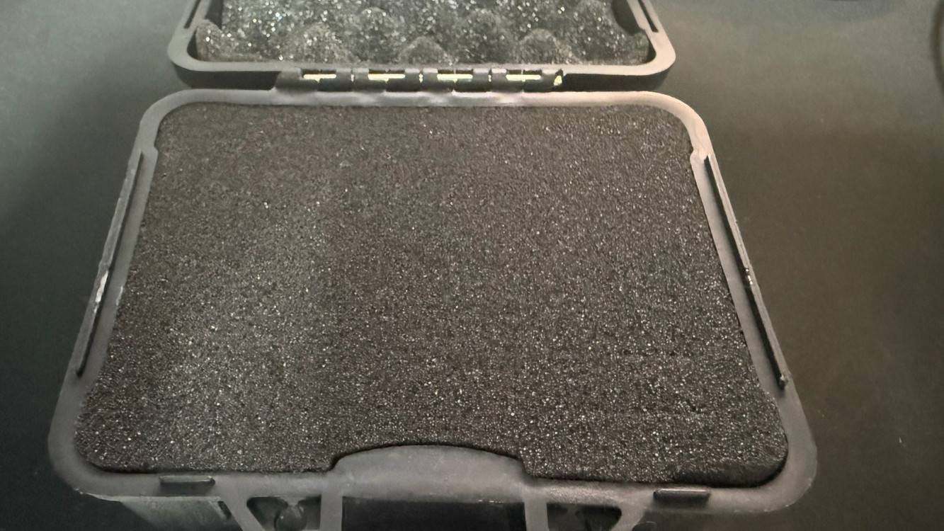 소형 하드케이스 2개 일괄 판매 이미지